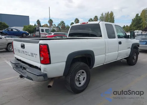 2006 Chevrolet Silverado 2500Hd Work Truck z USA, uszkodzony, nr VIN 1GCHC29U66E268977